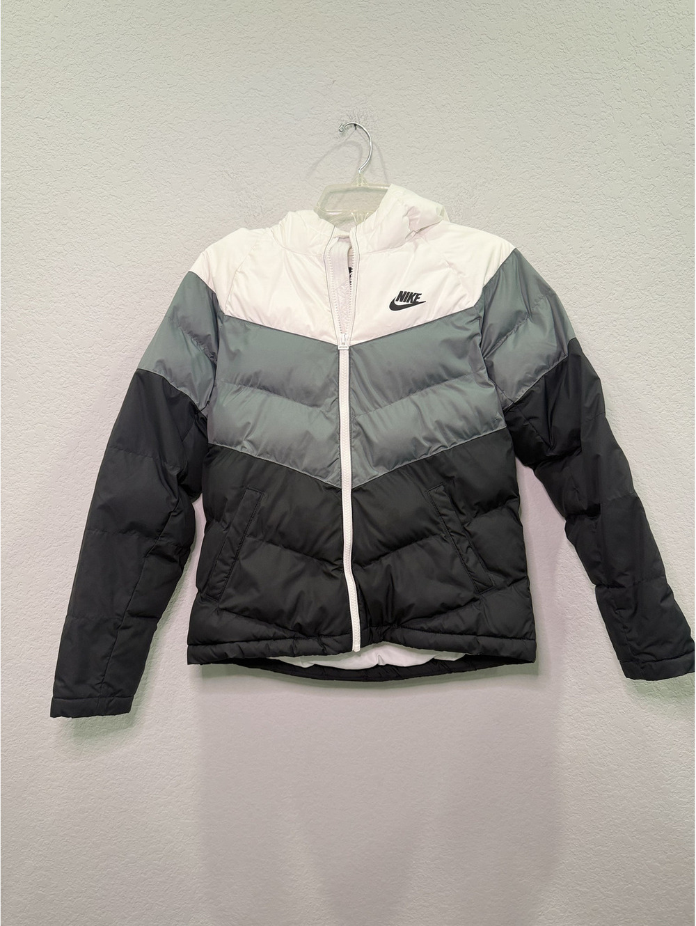 Nike Kids Three-Tone Puffer Jacket - YL